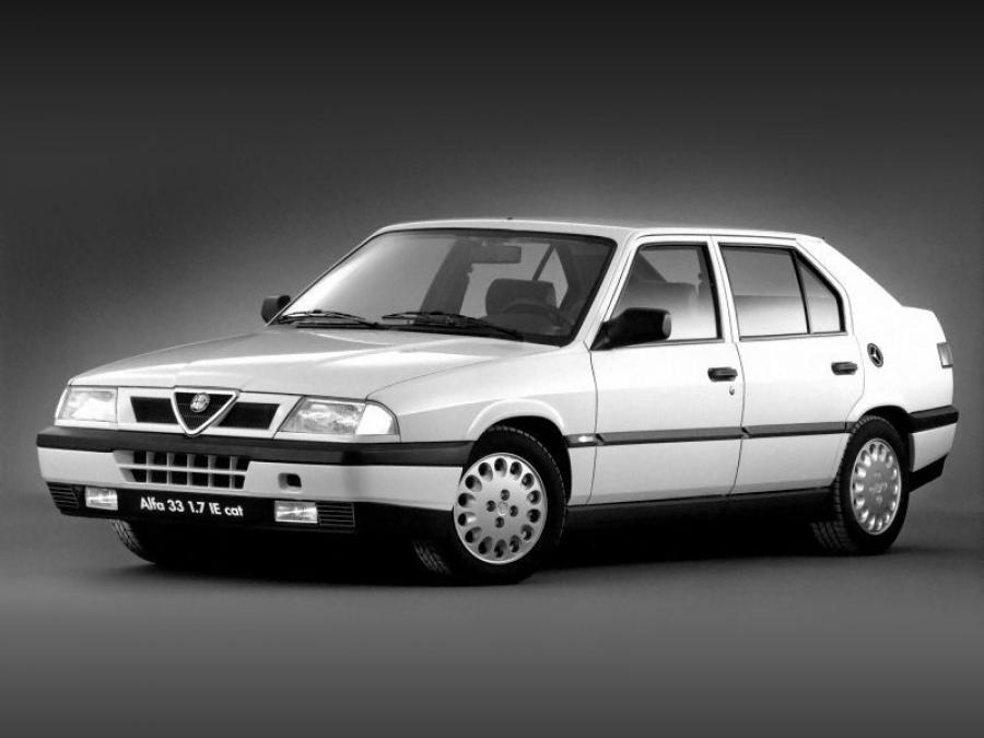  Alfa Romeo 33 (907) 1990 года  (фото 9 из 17)